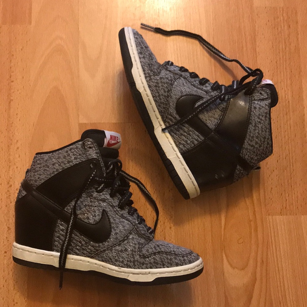 Heeled Nike high top sneakers